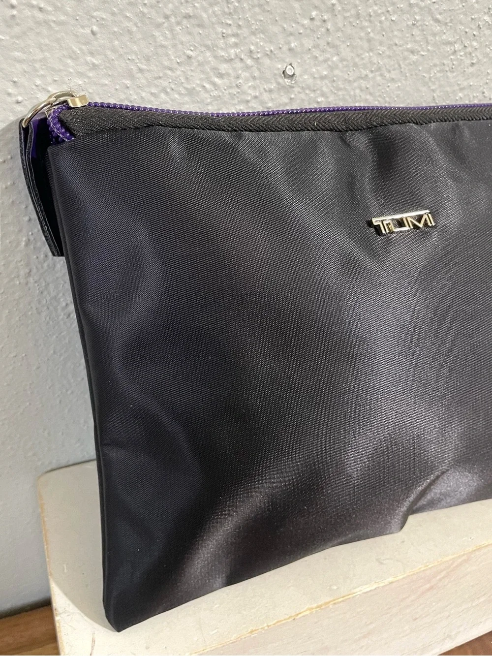 Tumi Delta Black Purple Zip Pouch Travel Organizer Clutch Bag Nylon Tech Case